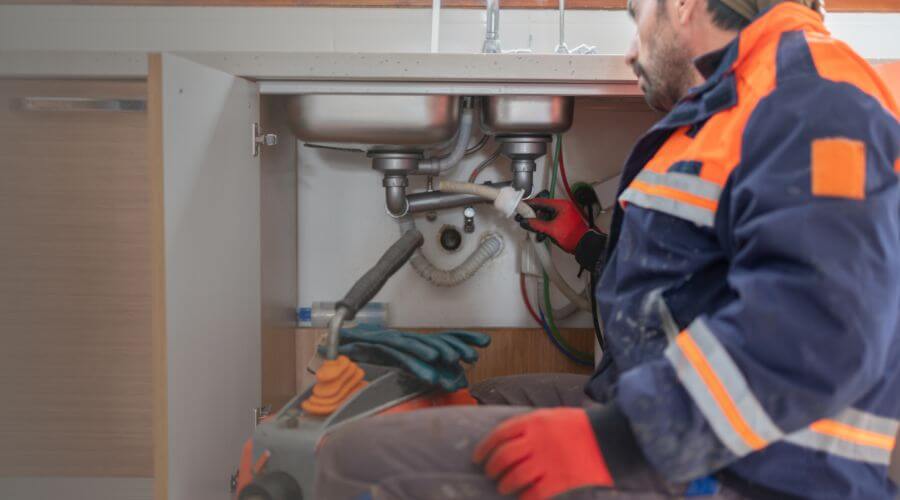Professional tankless water heater installation services in Colfax, IL